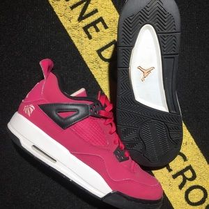 Air Jordan 4 Retro Voltage Cherry GS